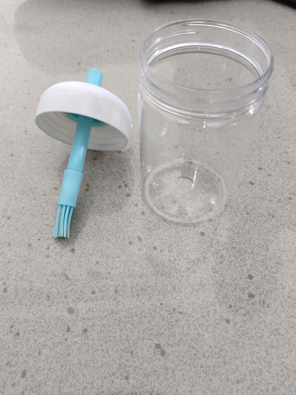 SmartOil™ 2-in-1 Oil Dispenser Bottle with Silicone Brush – 250ml